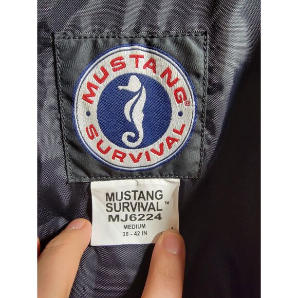 Mustang Survival Jacket MJ6224 - Medium - Picture 7 of 8